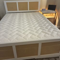 New Just Out The Box Queen Bed And Mattress 