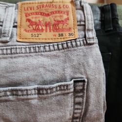 512 Levi