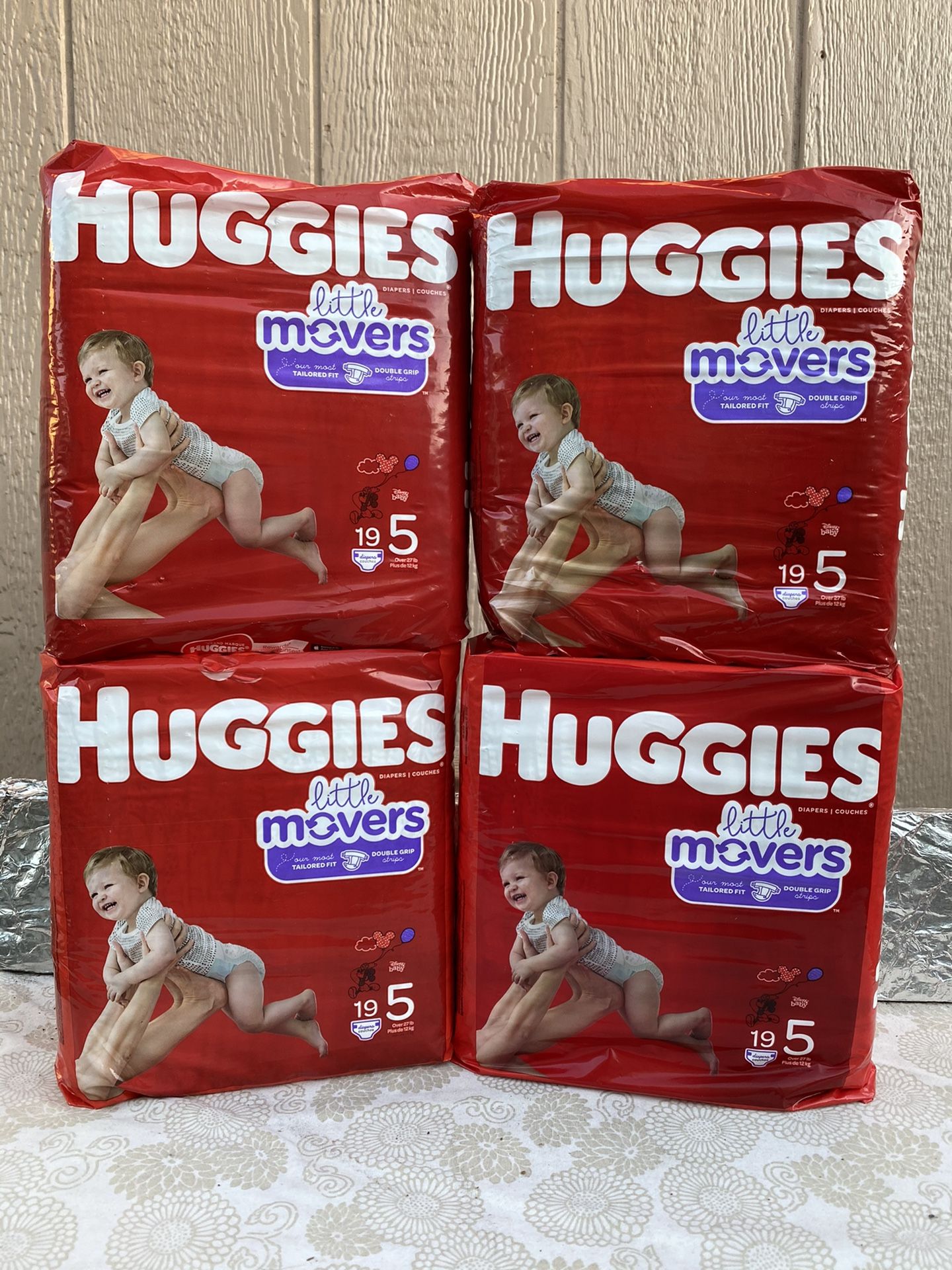 Huggies Size 5 Bundle📍NO DELIVERY📍LOCATION LISTED📍