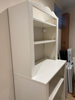Children’s Book Shelf