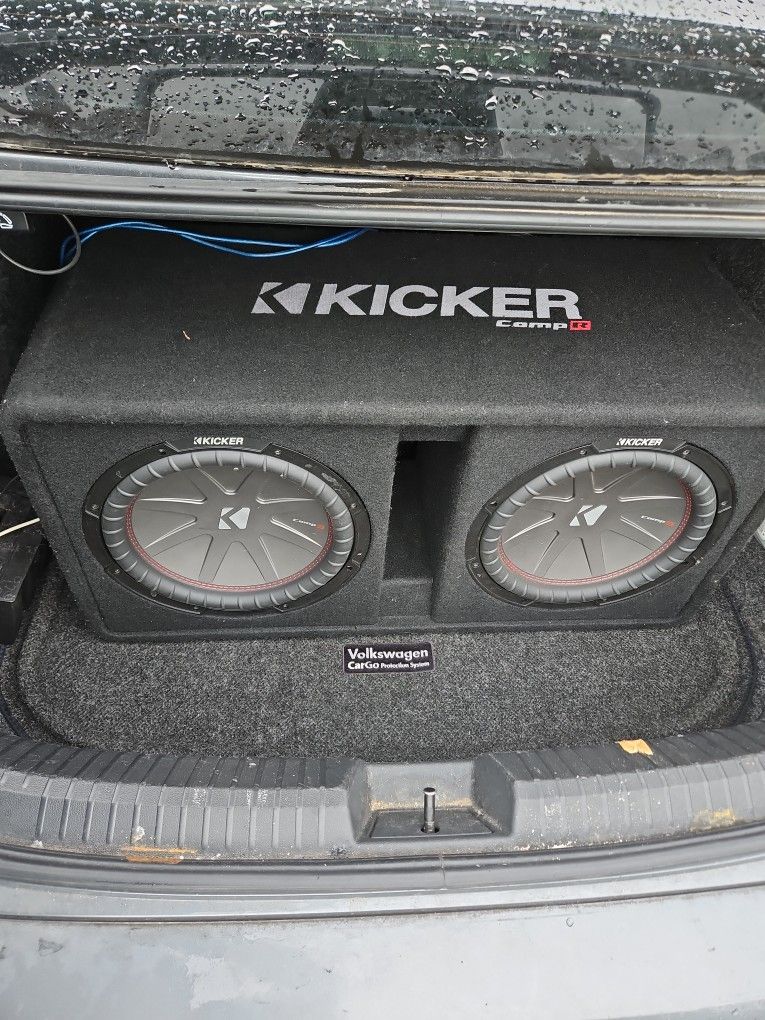 KICKER -12" Subwoofers