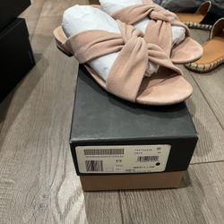 Sandals Flats