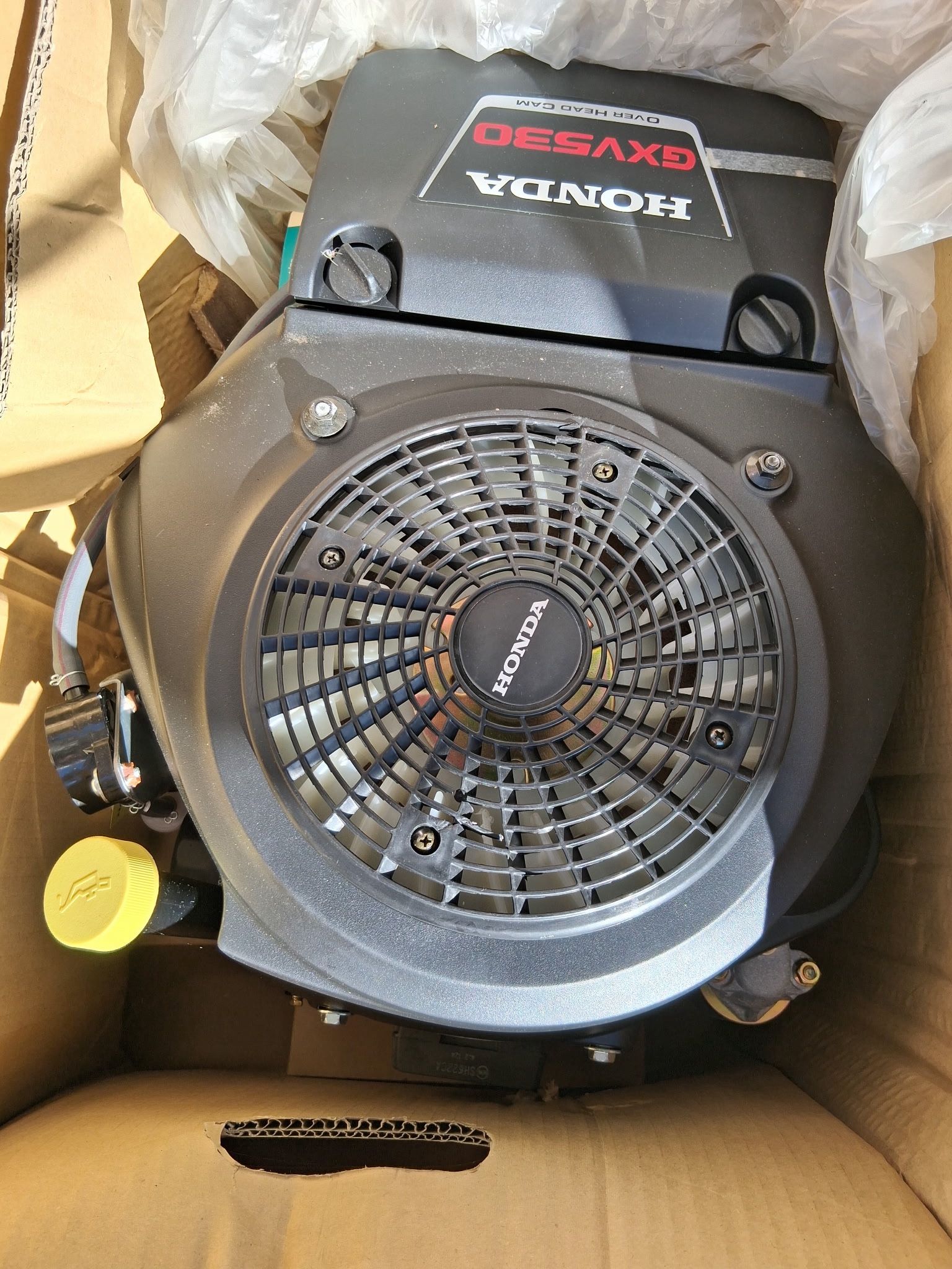 Brand New Honda GXV530 16hp Engine