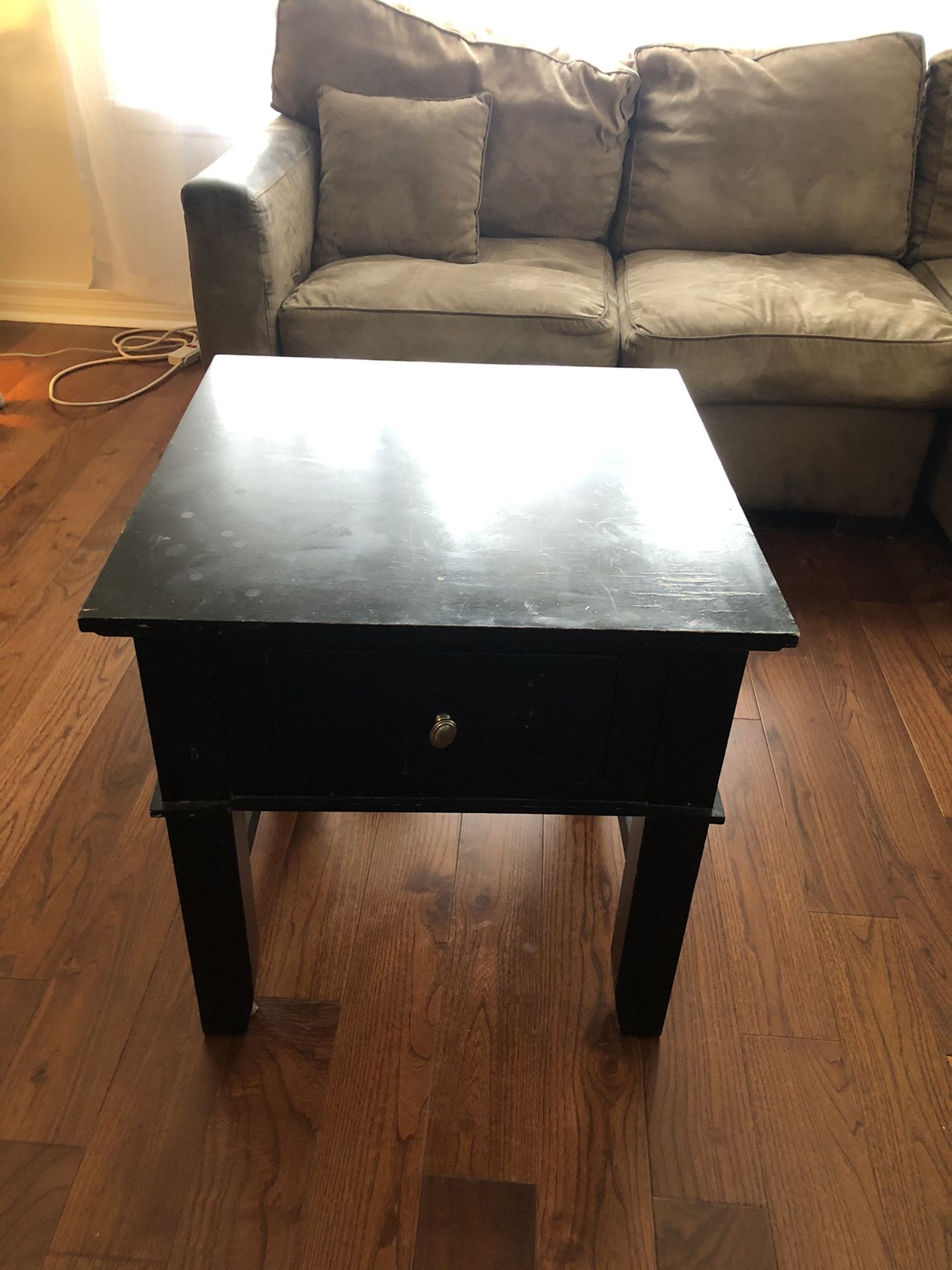 End table