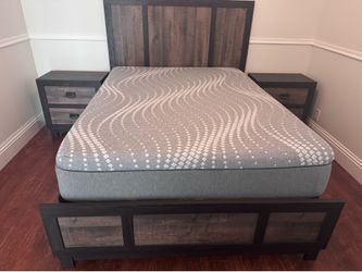 Moving SALE ! Queen bedroom set. Everything included. WAS $1275 NOW $395
