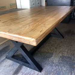 Table / Bench