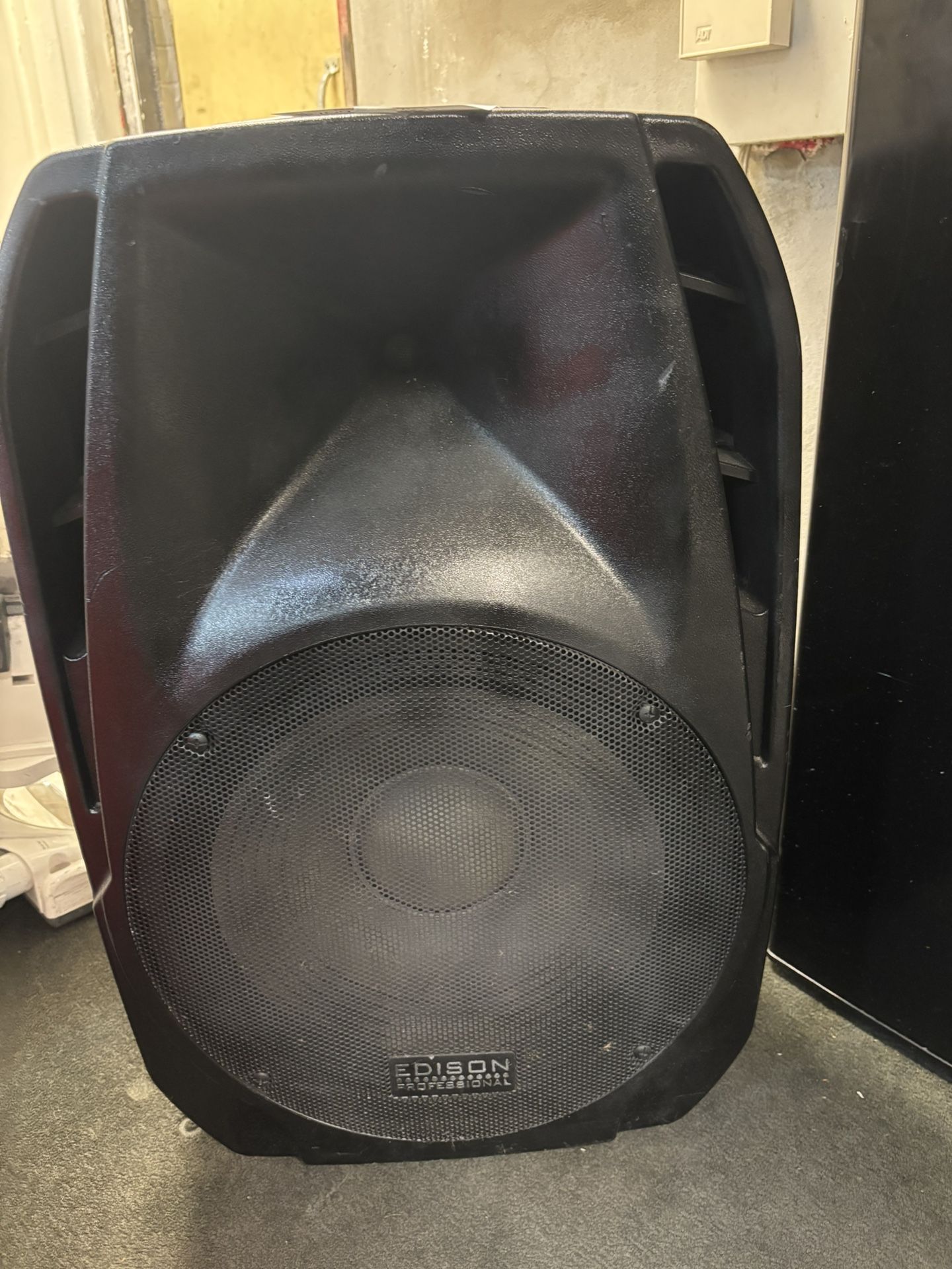 Edison Speaker