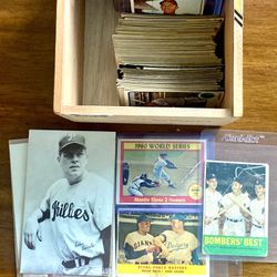 Vintage Baseball Card Collection! Mickey Mantles, Willie Mays, Spahn, Mathews, Williams, Ford, & more  