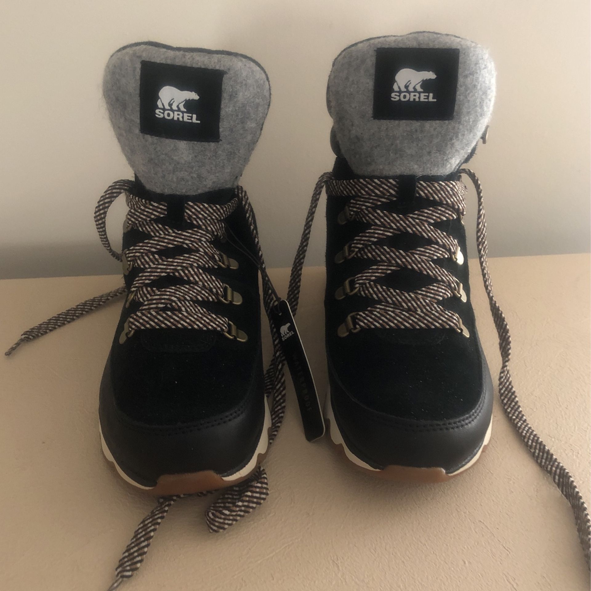 Sorel Boat women’s Size 9 New