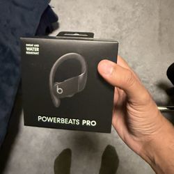 PowerBeats Pro (like new)