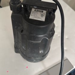 Utilitech Utility Pump 