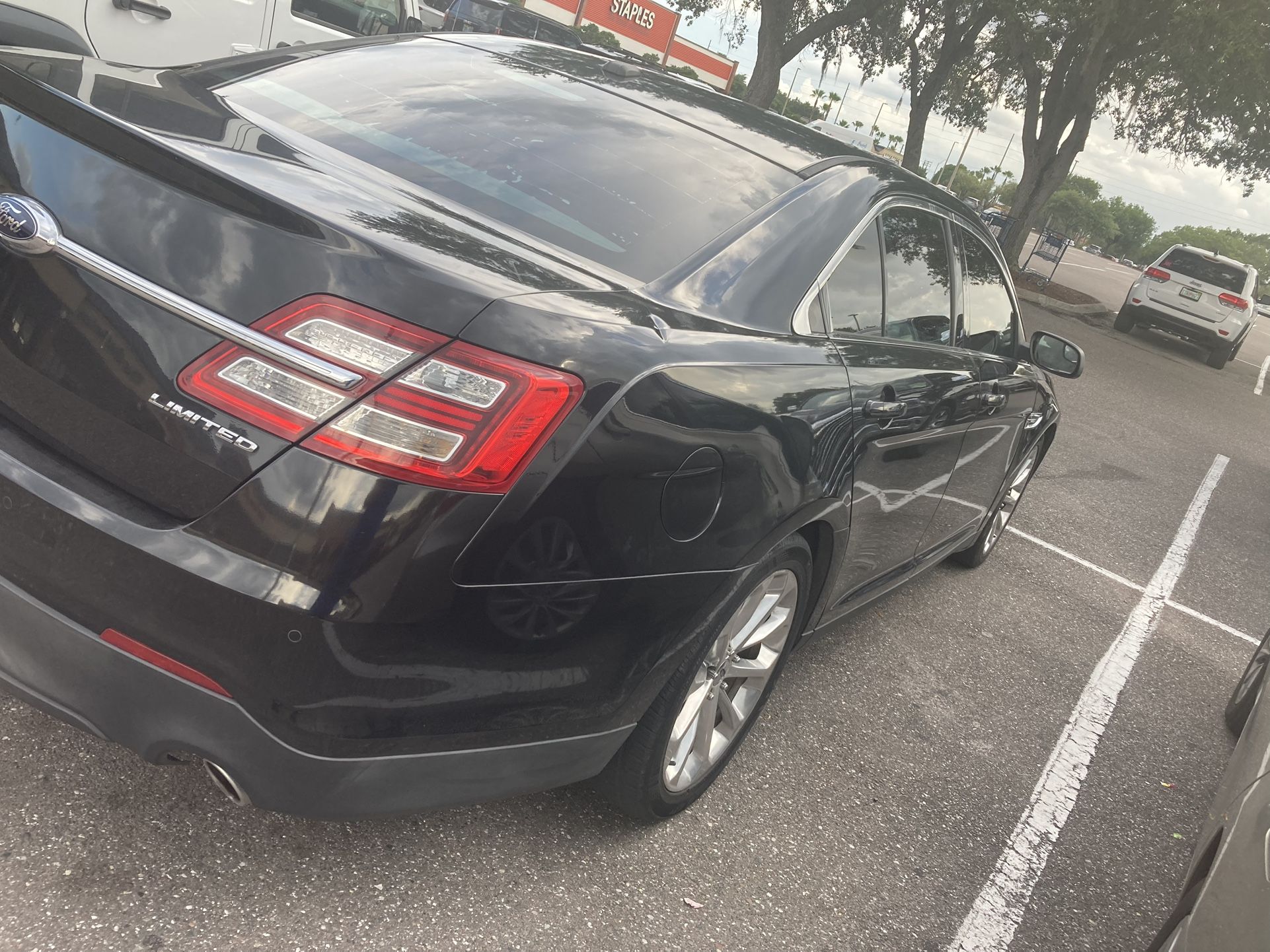 2013 Ford Taurus