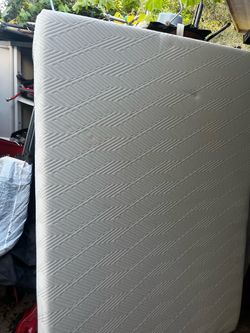 White Quilted full size memory foam Mattress