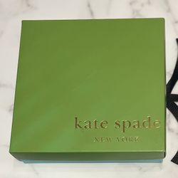  Snap Happy Macaroons Square Dish By Kate Spade New York And Lenox