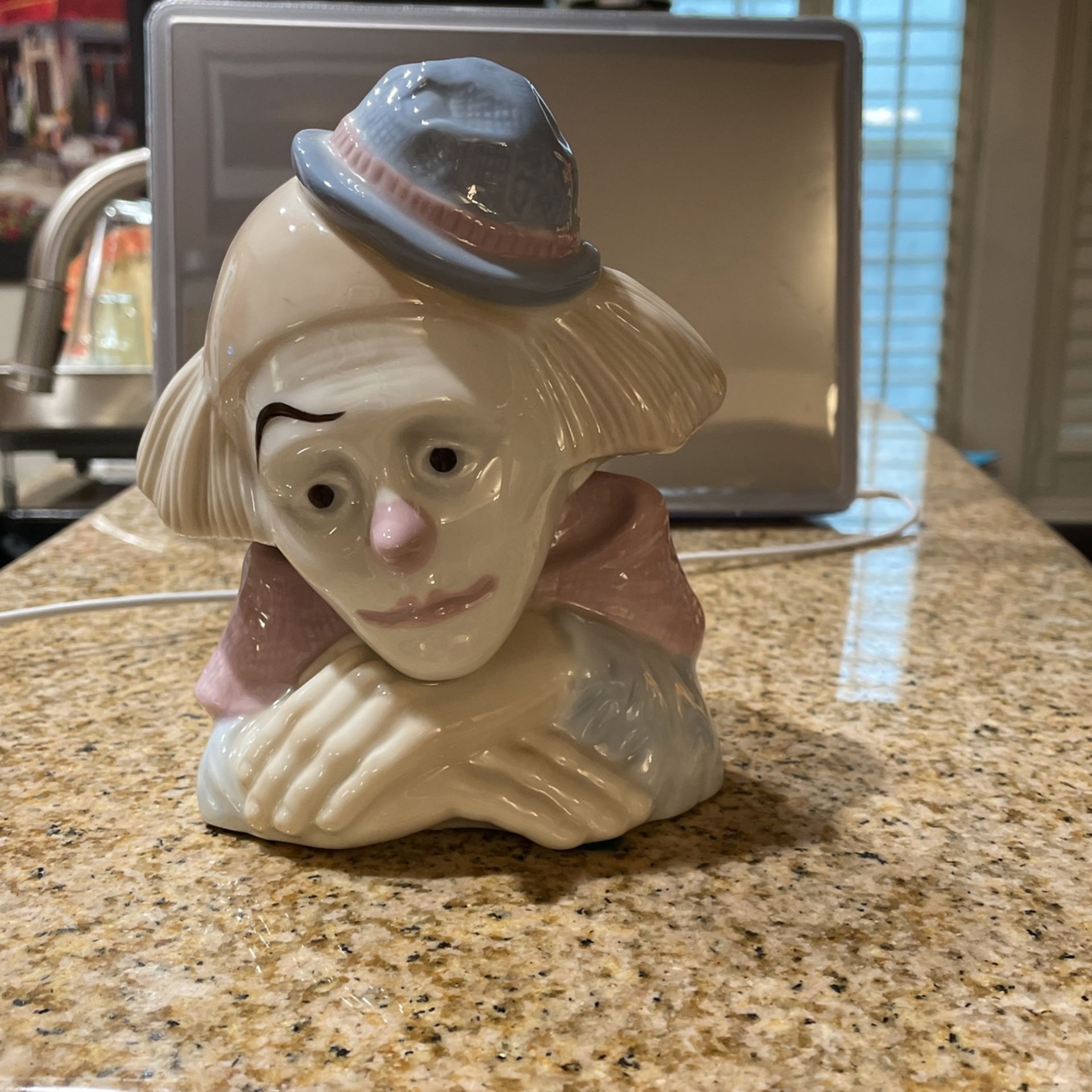 Vintage Lladro Reproduction Clown Bust Figurine Mint Condition