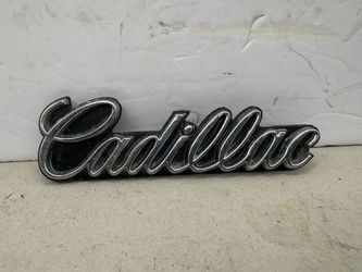 Cadillac Front Grille Emblem Chrome Black Excellent Condition