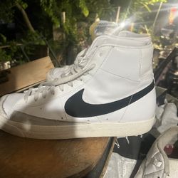 Sz 11 Nike blazer ‘77