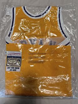 Los Angeles Lakers Kobe Bryant #8 Mitchell & Ness 96-97 Authentic Gold  Jersey