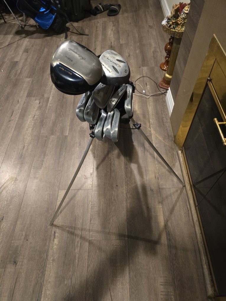 SOUTH BAY TECH FLITE GOLF CLUBS WITH BELDING GOLF STANDBAG (11 CLUBS SET)