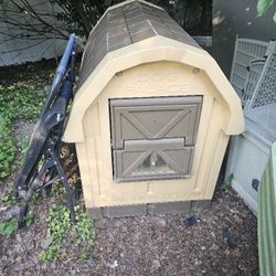 Price Is Firm.. Super Large Dog Palace Dog House