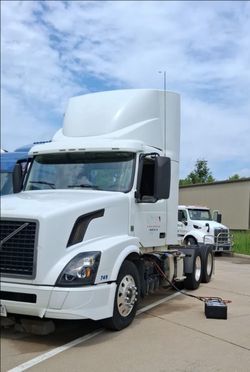Volvo Daycab