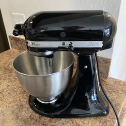 Kitchen Aid Classic Mixer