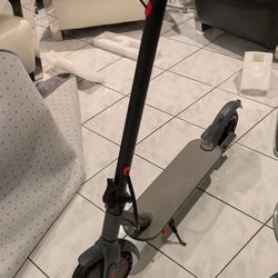 Brand-new foldable adult E-scooter with charger and App