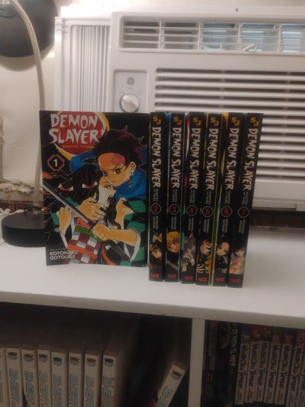 Demon Slayer Volumes(1-7)(Used) Manga