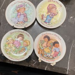 Set Of 4 Precious Moments Plates