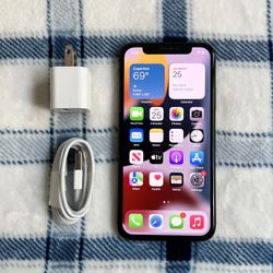 iPhone X - Free Charger