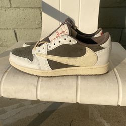 Jordan 1 Travis Scott Reverse Mocha