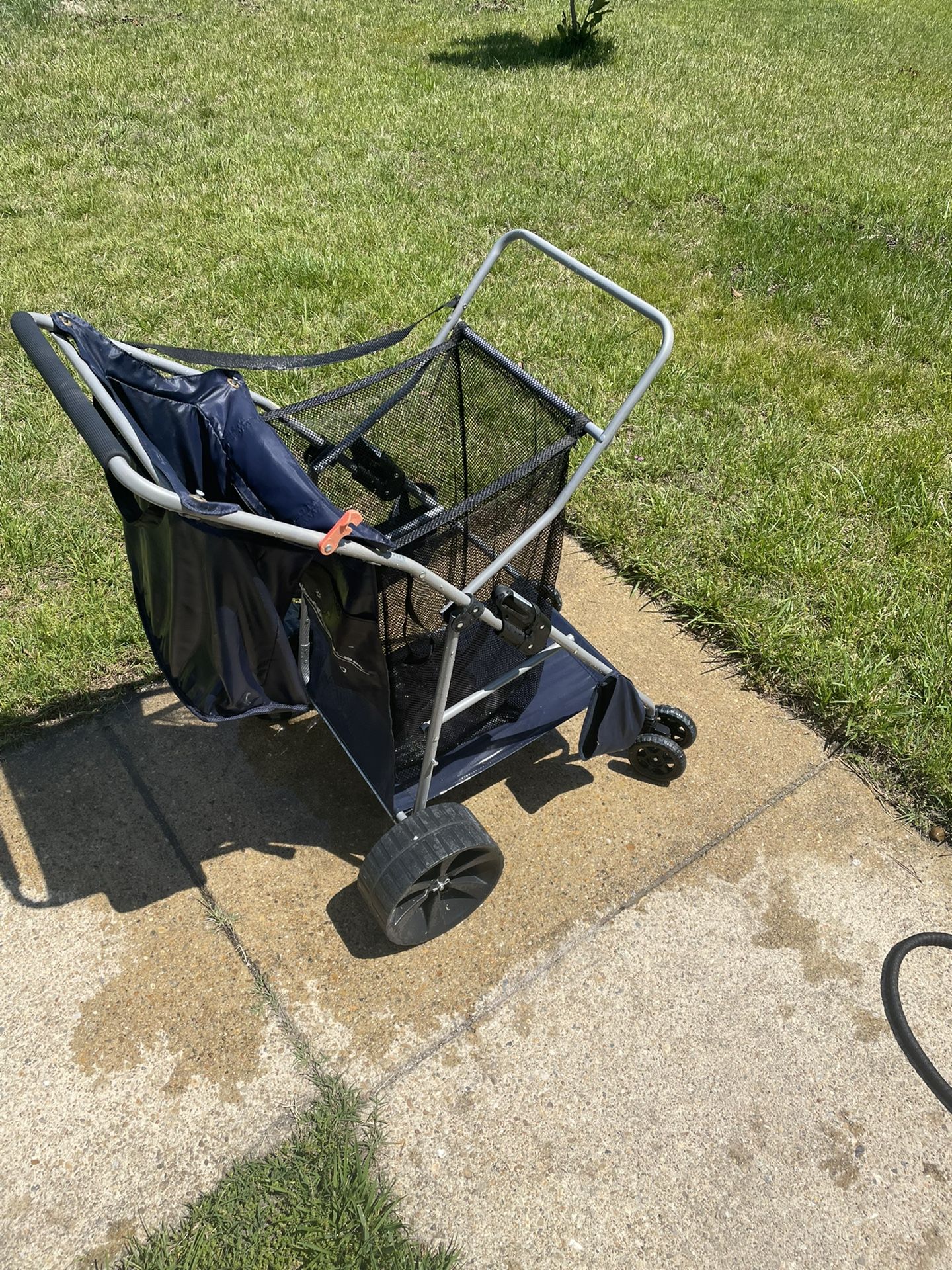 Wonder Wheeler Beach Cart