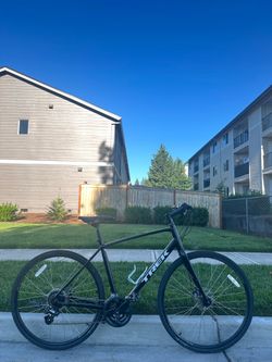 Trek FX 1 Disc Hybrid Bike – Large Frame - Lightweight Bicycle Commuter
