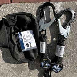 Werner R431006-SR 6-Foot Bantam Twinleg Self-Retracting Lifeline W/Steel Rebar