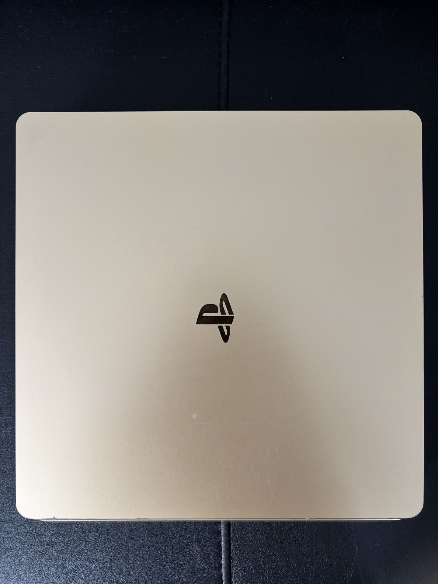 PS4 Slim 1TB – Gold Edition + 3 Controllers – Great Condition
