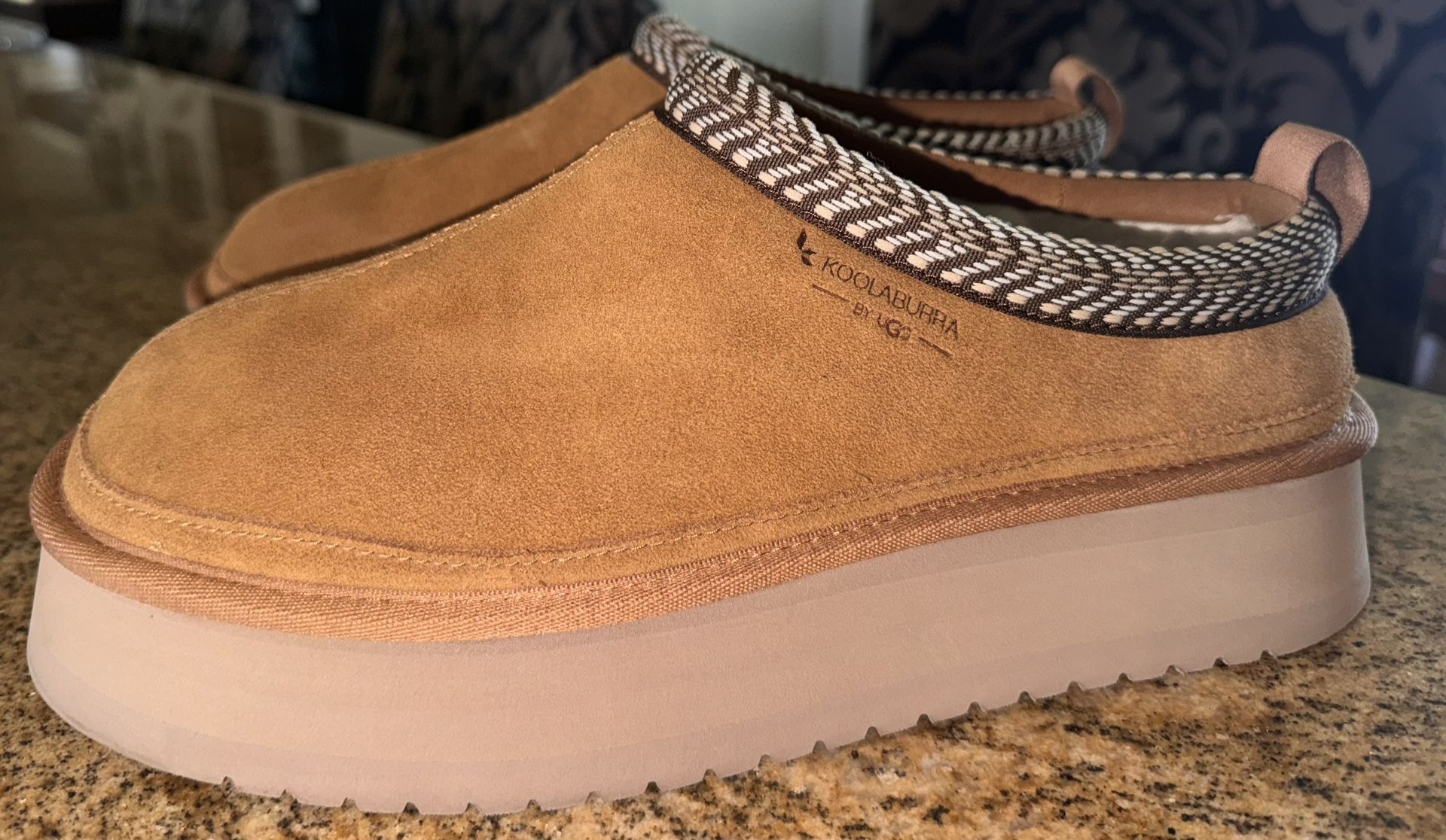 Koolaburra by UGG Women's Burree Platform Slipper