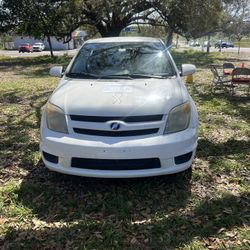 2006 Toyota Scion  XA