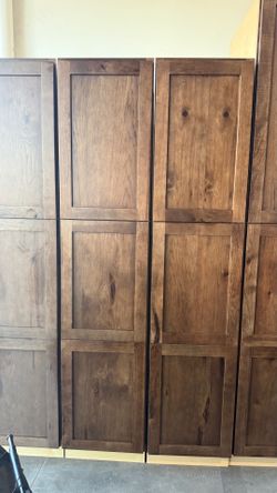 Tall pantry cabinet