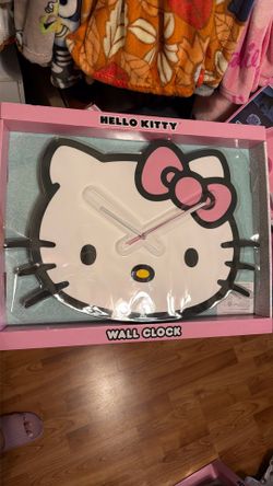 NEW HELLO KITTY CLOCK