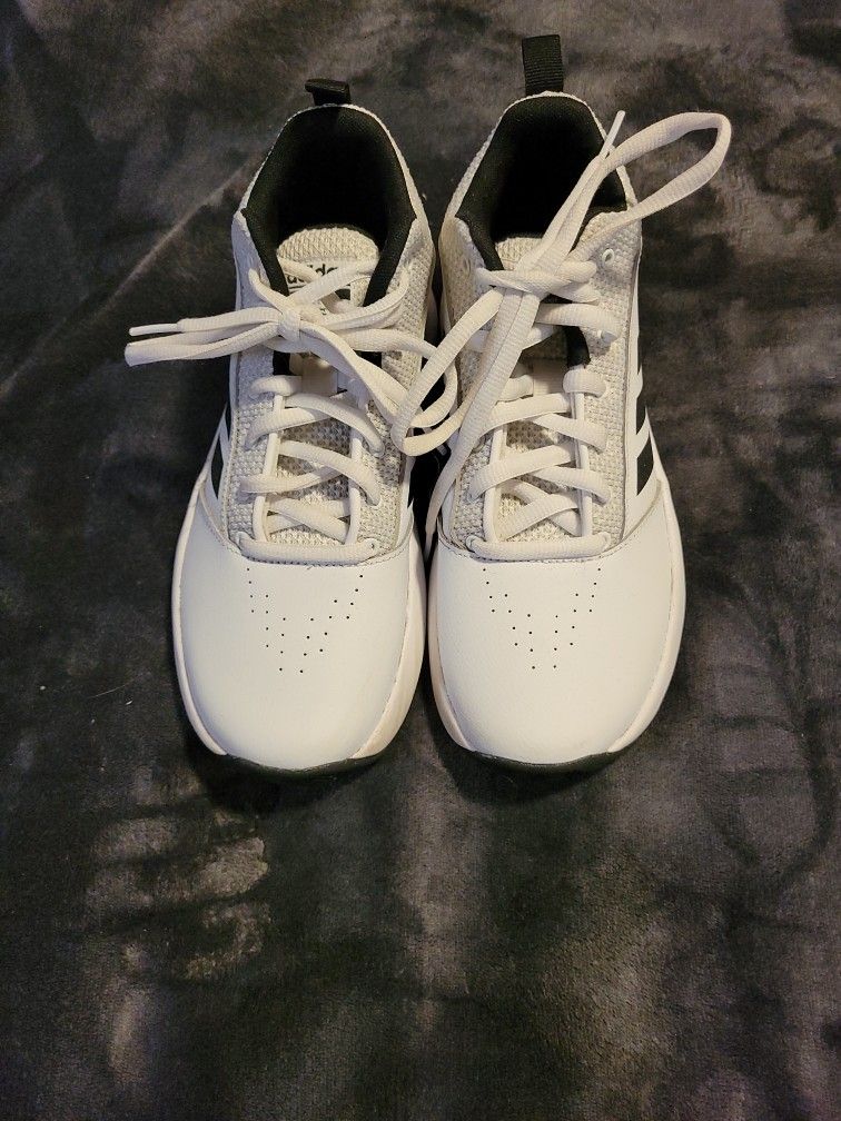 Adidas For Kids Size 6