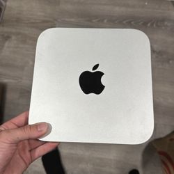 Apple Mac Mini 2022 Software 500GB