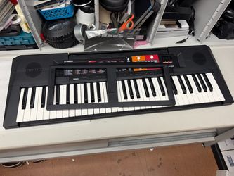 Yamaha PSR-F51 61-Key Electronic Keyboard Piano – NEW No Box