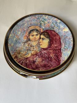 Collector Plates (Lot of 6) - Edna Hibel, Sandra Kuck, Donald Zolan - Limited Edition - Damaged