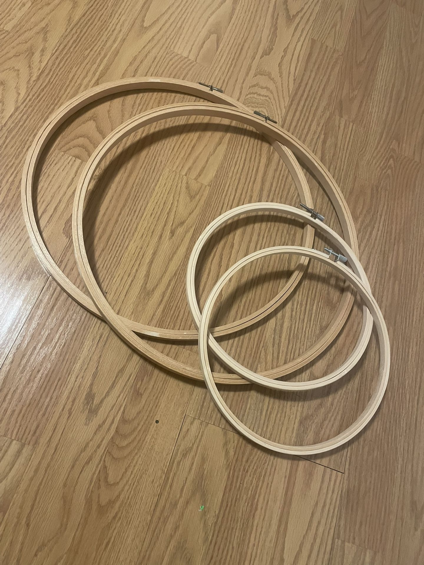 Vintage Wooden Embroidery Hoops (4)