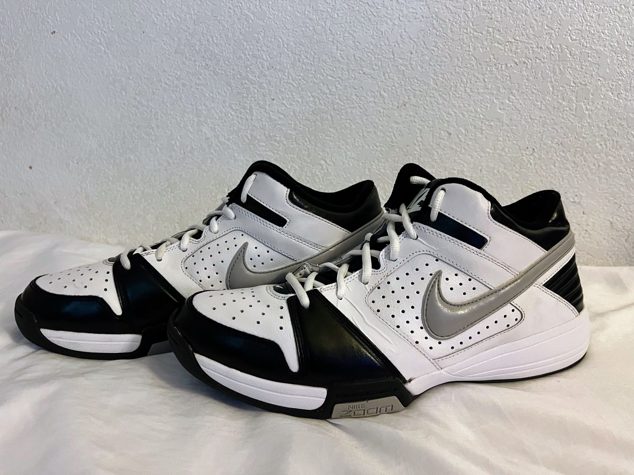 Nike Zoom Rebound Mid Black & White Size 13 Basketball  display picture 2
