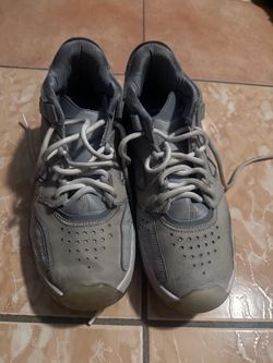 grey nike