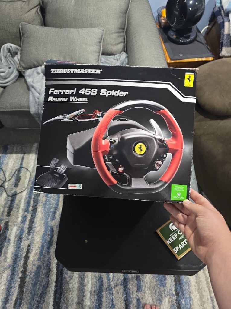 Trustmaster Ferrari 458 Spider Racing Wheel 