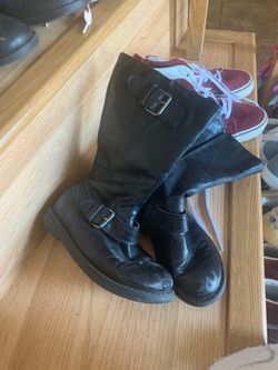 Girls boots