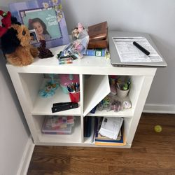 4 Cube Shelf 