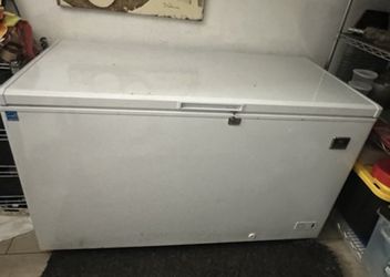 Deep freezer